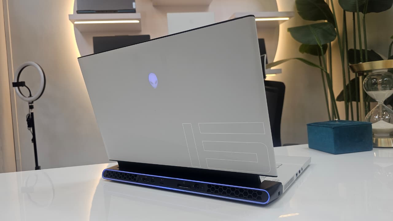 Dell Alienware M15 R4 | Gaming | Comet Lake | 10th Gen Core i7 | 16+512 | 8GB NVIDIA GeForce RTX3070 GDDR6 | 15.6" Full HD 300Hz 300nits Display - Image 5