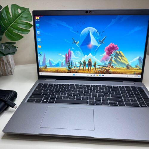 Dell Latitude 5520 Laptop | 15.6″ UltraSilm FHD | Core i7-1185G7 (11th Gen) | 8GB+256GB | Backlit KB | Finger Prints |