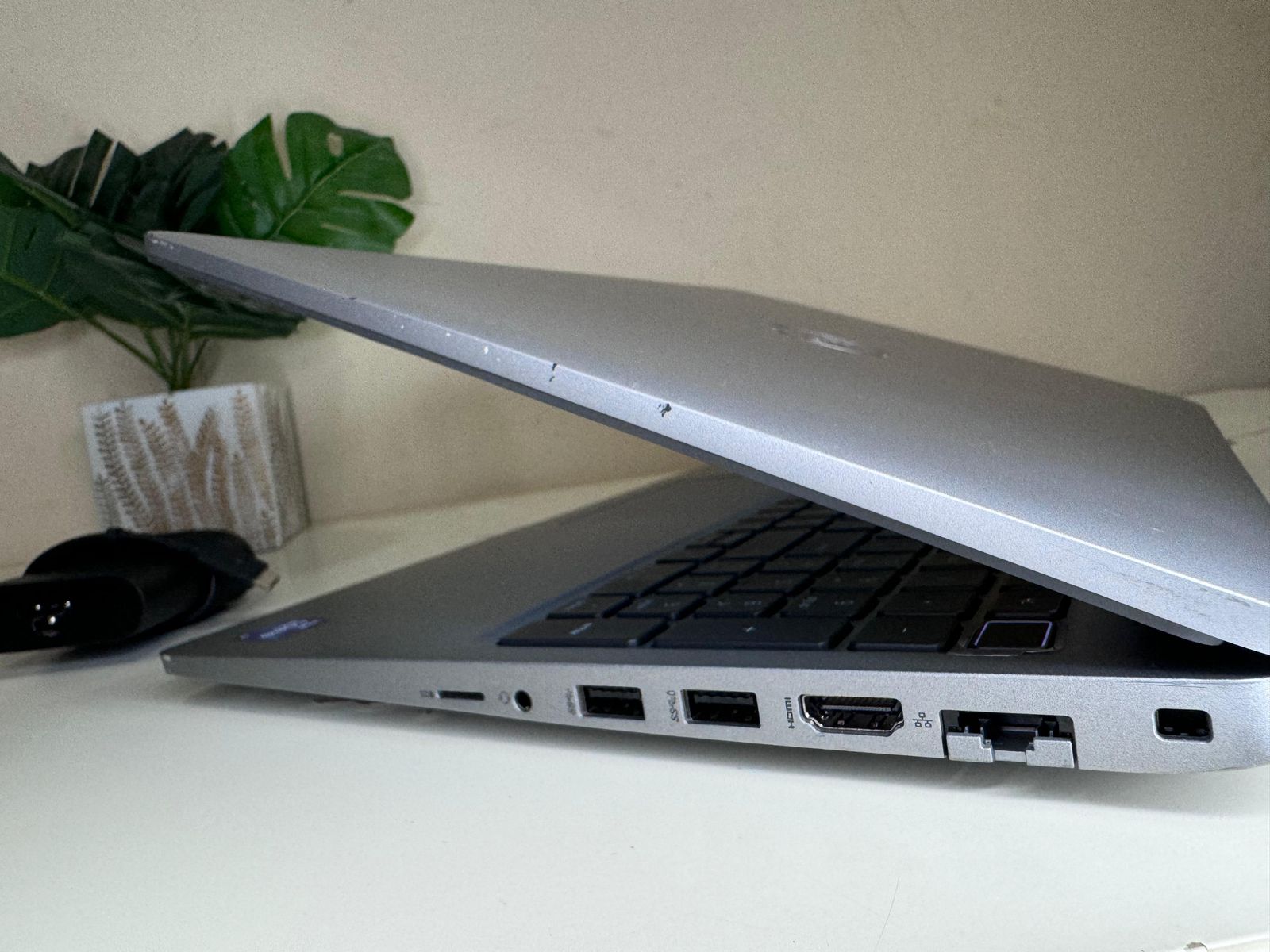 Dell Latitude 5520 Laptop | 15.6" UltraSilm FHD | Core i7-1185G7 (11th Gen) | 8GB+256GB | Backlit KB | Finger Prints | - Image 5